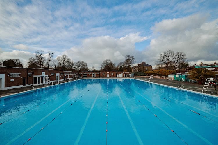 Brockwell Lido